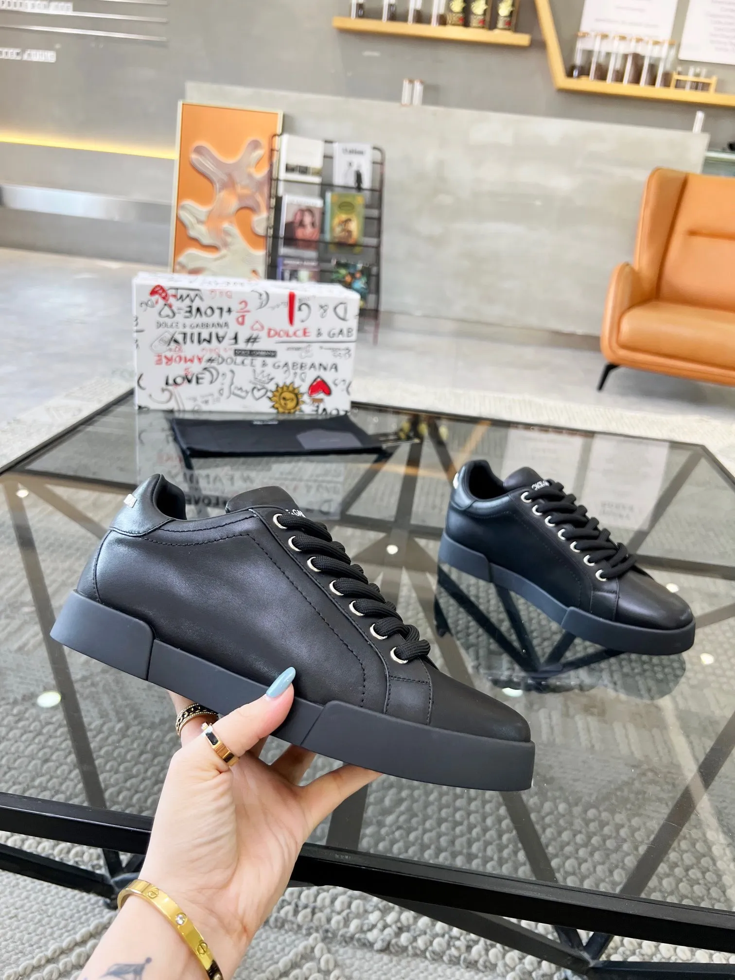 Men's shoes 360 yuan🏮🏮2023 new Dolce & Gabbana/top original single DG heavy industry series, imported original waterproof canvas, contrasting color design is super beautiful, exquisite and luxurious, super A level! Compared with the genuine product at the counter, the version is no worse at all! size：38-46